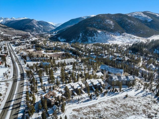 Condo in Pines At Keystone Condo, Keystone, CO — photo 2 (MLS S1064509)