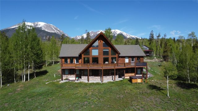 Home in Cortina Ridge, Silverthorne — photo 1 Home in Cortina Ridge, Silverthorne, CO — photo 1 (MLS S1064518)