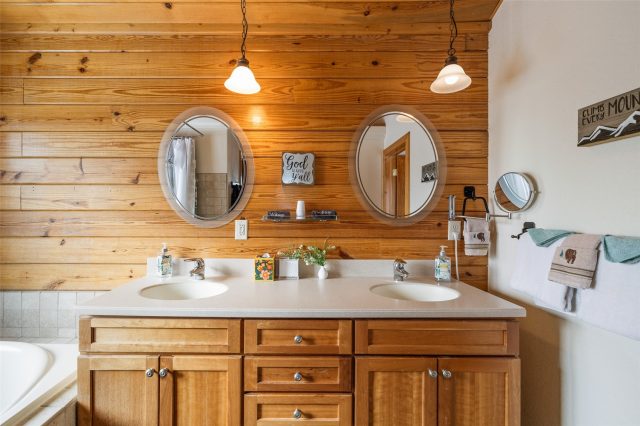596 Aspen Drive photo 25