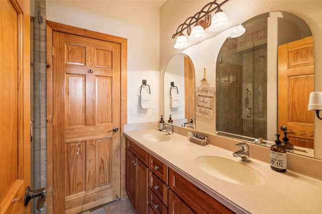 596 Aspen Drive photo 36