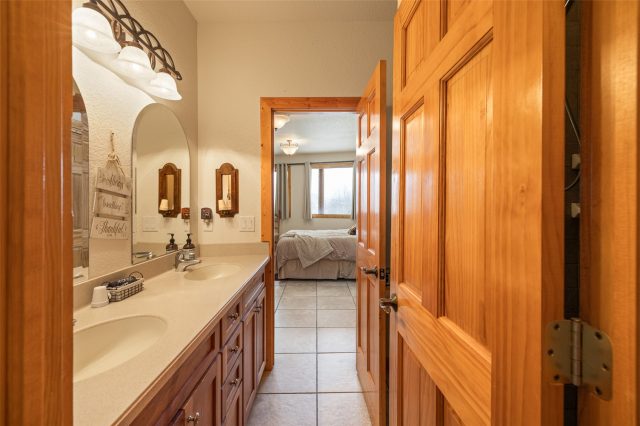 596 Aspen Drive photo 38