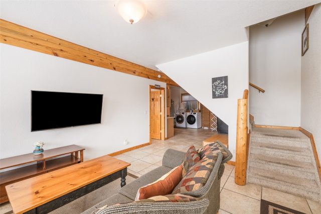 596 Aspen Drive photo 46