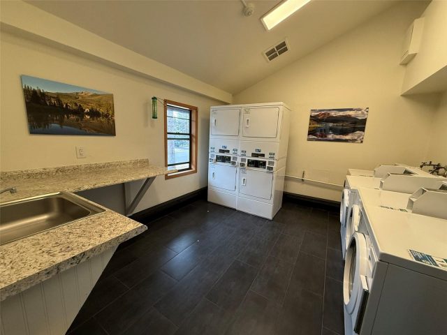805 S 5th Avenue H222 photo 23