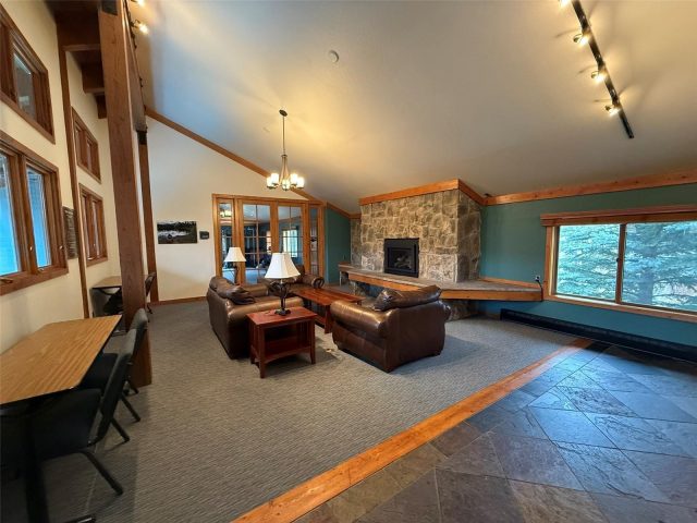 805 S 5th Avenue H222 photo 26