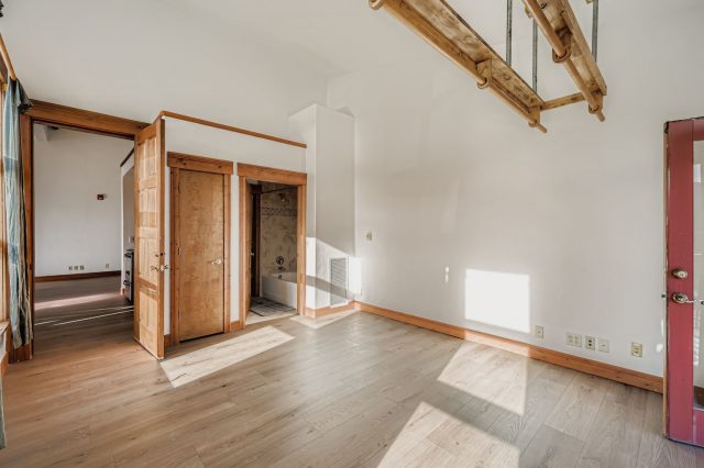 419 E Main Street C3 photo 17