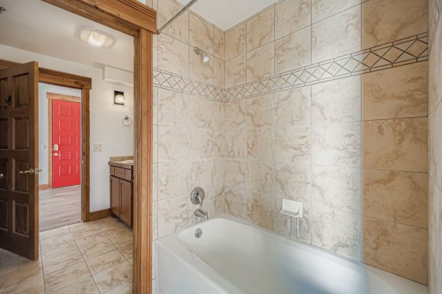419 E Main Street C3 photo 19