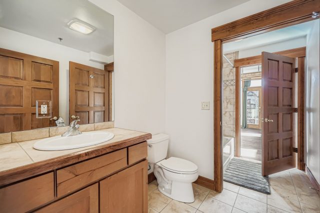 419 E Main Street C3 photo 8