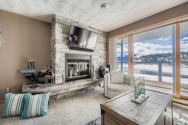 Condo in East Bay Condo, Dillon — photo 1 Condo in East Bay Condo, Dillon, CO — photo 1 (MLS S1064564)