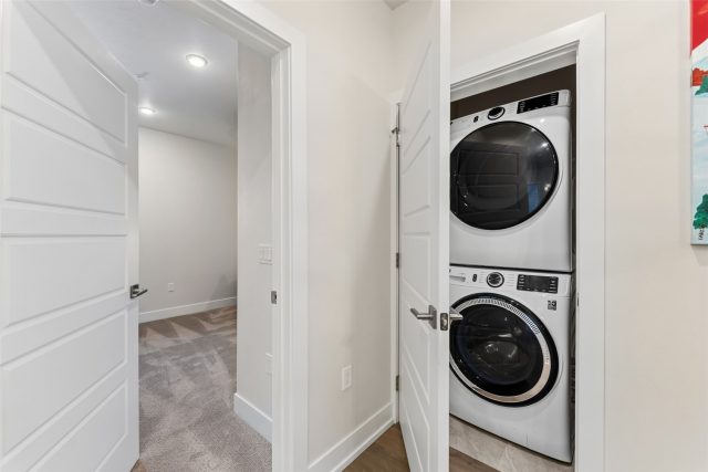 235 E La Bonte Street 106 photo 19