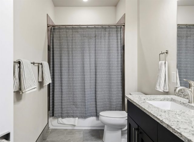 235 E La Bonte Street 106 photo 25