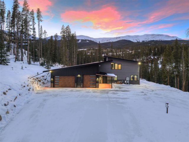 Home in Metes And Bounds - Breck, Breckenridge — photo 1 Home in Metes And Bounds - Breck, Breckenridge, CO — photo 1 (MLS S1064618)