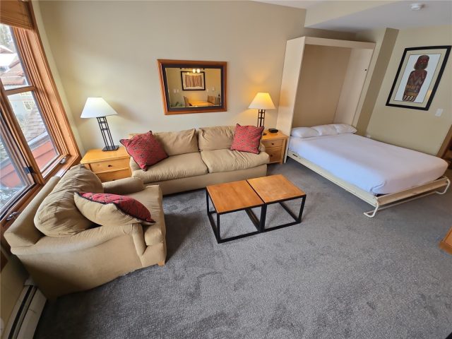 184 Copper Circle 513 photo 15