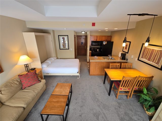 Condo in Copper One Lodge, Frisco — photo 1 Condo in Copper One Lodge, Frisco, CO — photo 1 (MLS S1065693)
