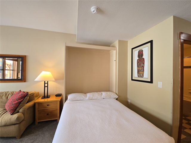184 Copper Circle 513 photo 20