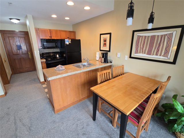 Condo in Copper One Lodge, Frisco, CO — photo 6 (MLS S1065693)
