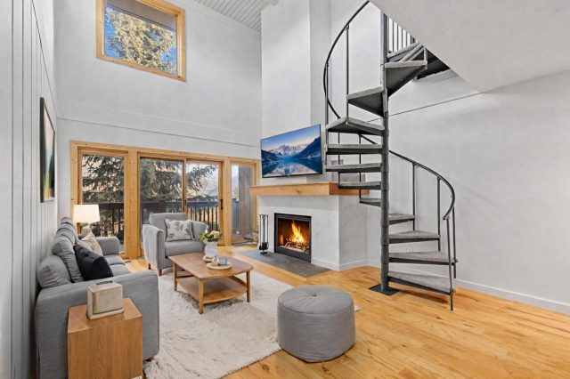 Condo in Buffalo Woods Condo, Silverthorne, CO — photo 1 (MLS S1065694)