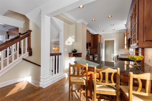 192 Wellington Road photo 11