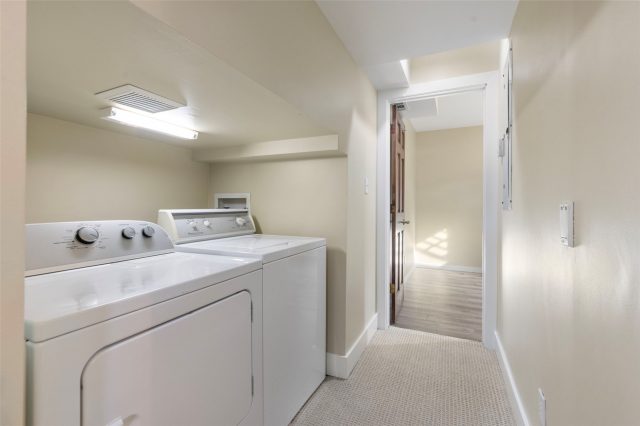 192 Wellington Road photo 40