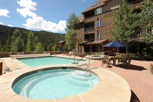 100 Dercum Square 8371 photo 23
