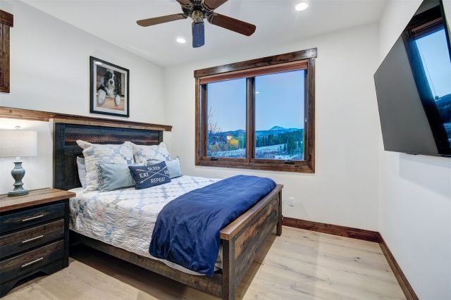 1057 Alpensee Drive photo 27