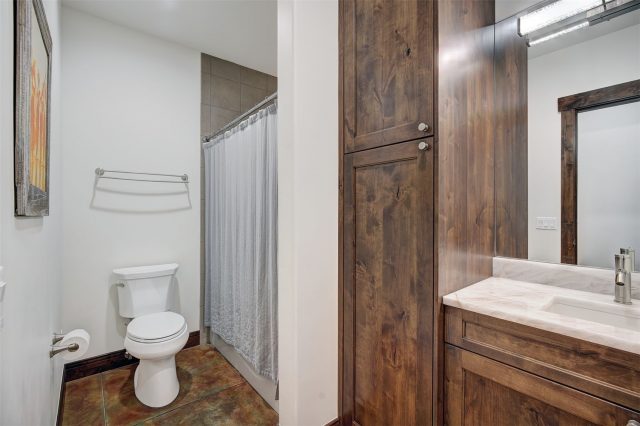 1057 Alpensee Drive photo 33