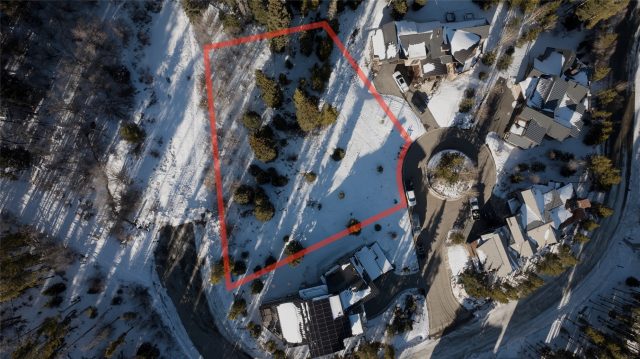 Residential in Peak Eight Place, Breckenridge, CO — photo 2 (MLS S1065754)