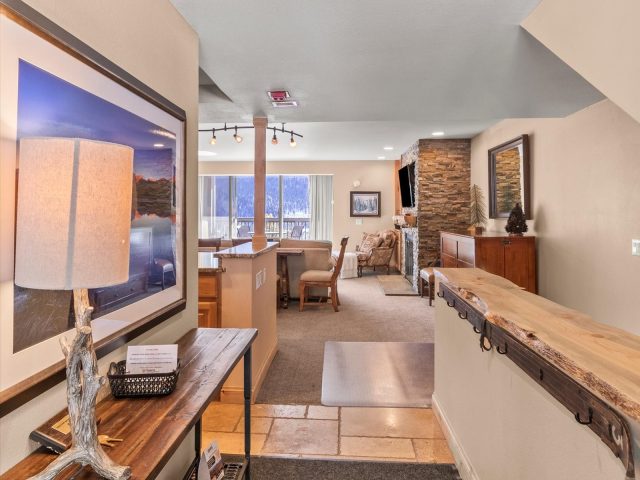 Condo in Sts John Condo, Dillon — photo 4 Condo in Sts John Condo, Dillon, CO — photo 4 (MLS S1065793)