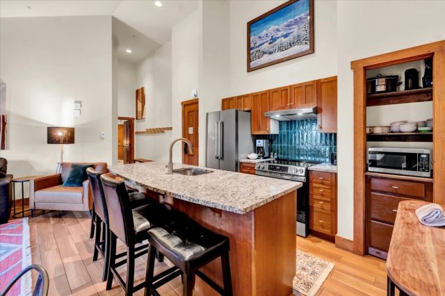 Condo in Red Hawk Lodge Condo, Keystone, CO — photo 1 (MLS S1065796)