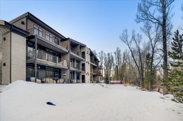 930 Blue River Parkway 733 photo 19