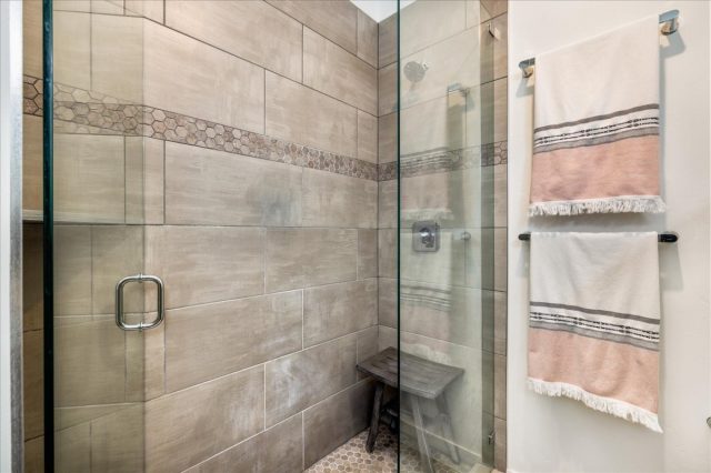 930 Blue River Parkway 733 photo 20