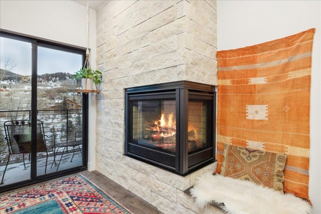 930 Blue River Parkway 733 photo 7