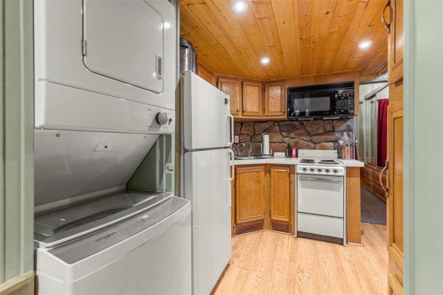85 Revett Drive 37 photo 13