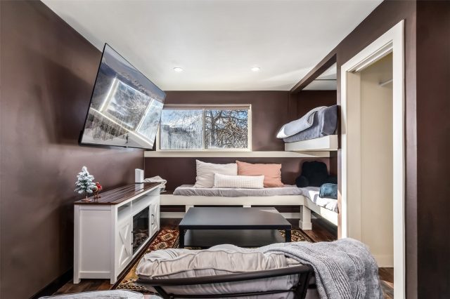 Condo in Riverbend Condo, Silverthorne, CO — photo 6 (MLS S1065834)