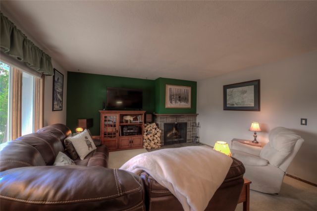 240 E La Bonte Street 35 photo 11