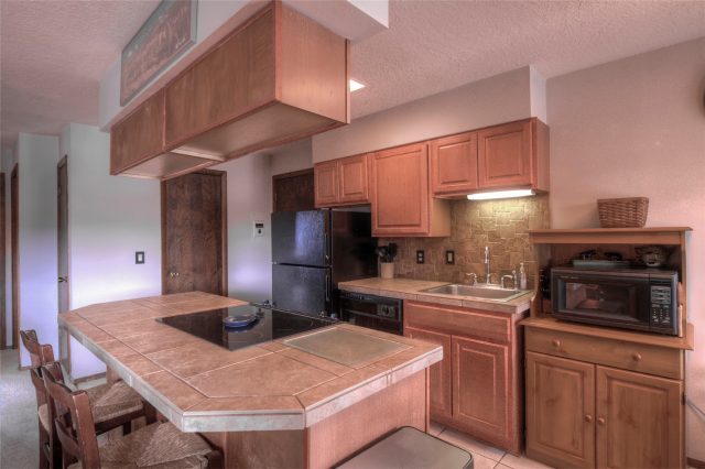 240 E La Bonte Street 35 photo 14