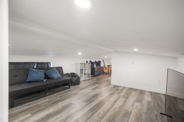85 Revett Drive 26 photo 20