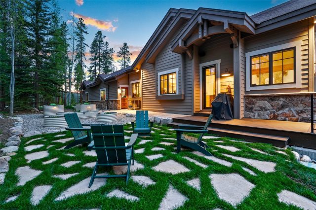 494 Silver Circle photo 23