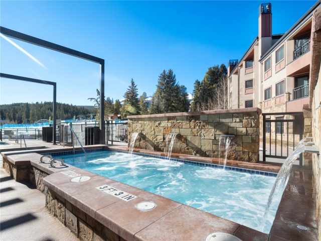 535 S Park Avenue 214 photo 16