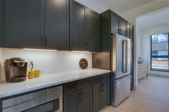 111 Geneva Drive W G1 photo 7