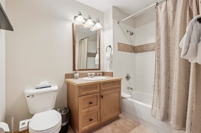 105 Wheeler Circle 403 photo 12