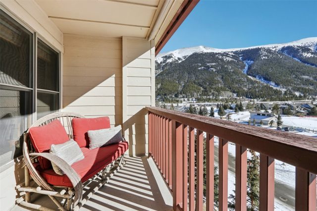 105 Wheeler Circle 403 photo 18
