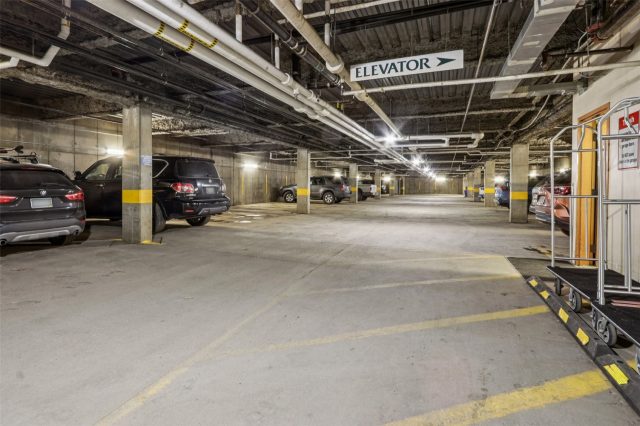105 Wheeler Circle 403 photo 35