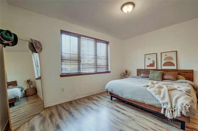 801 Lakepoint Drive B17 photo 10