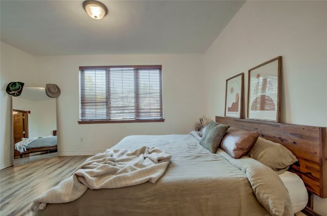 801 Lakepoint Drive B17 photo 11