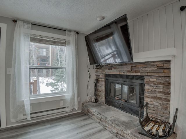 160 Creekside Drive 20 photo 16