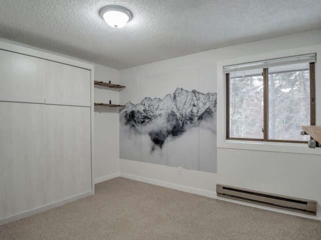 160 Creekside Drive 20 photo 22