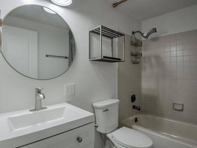 160 Creekside Drive 20 photo 24