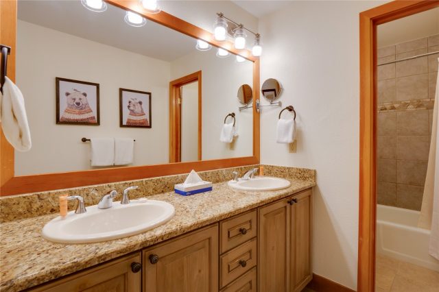 180 Tennis Club Road 1655 photo 32