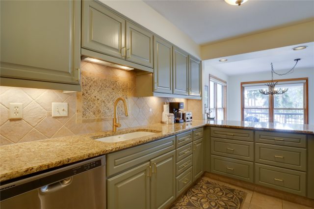 180 Tennis Club Road 1655 photo 7