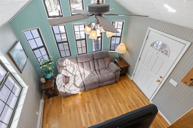 85 Revett Drive 15 photo 8